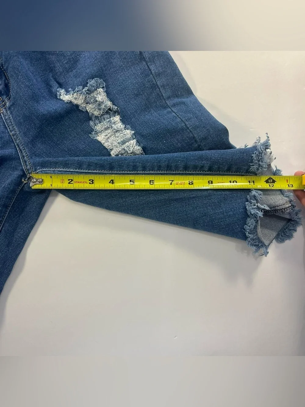 Fashion Nova Ripped Denim Capri Shorts Women’s Size 15 Distressed Long Jorts